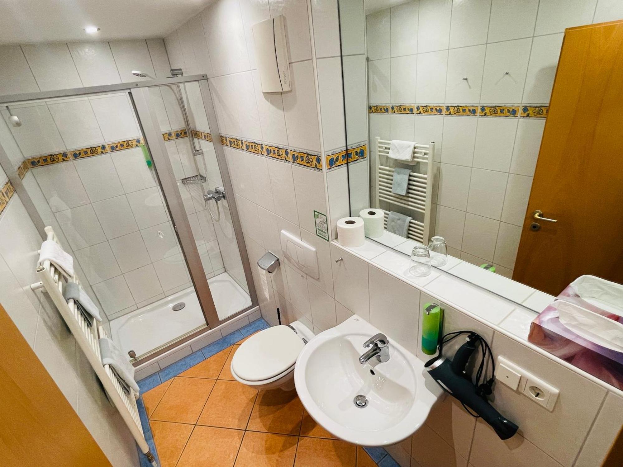 Karin Hotel 3*